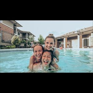 Meet your Posher, Quinn